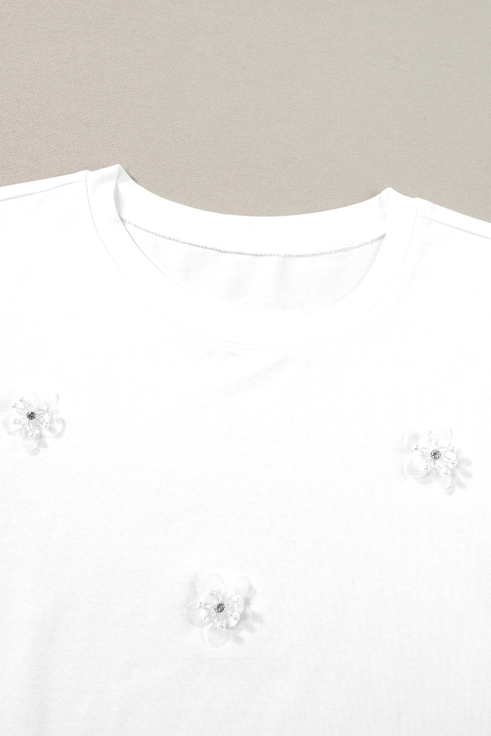 White Flower Applique Round Neck T-shirt